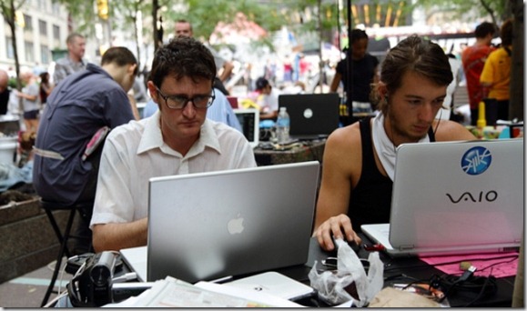 occupy-wall-street-organizing-laptops