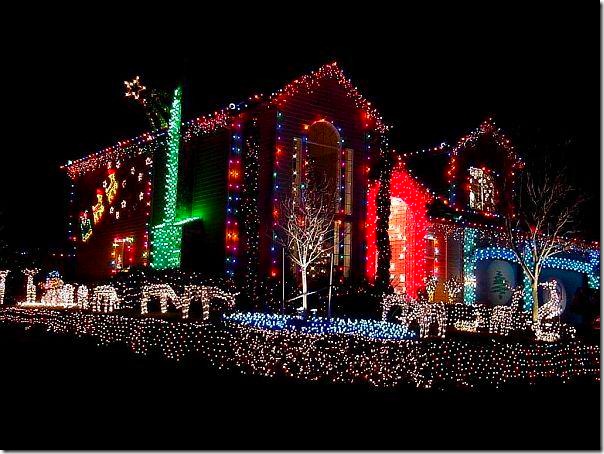 Outdoor-Night-Christmas-Lights-Decorate