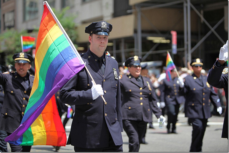 b893ef2a2423deb22240b3646d4333e3